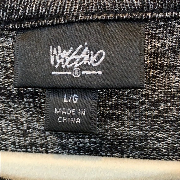 Mossimo dressy shirt - Picture 2 of 3